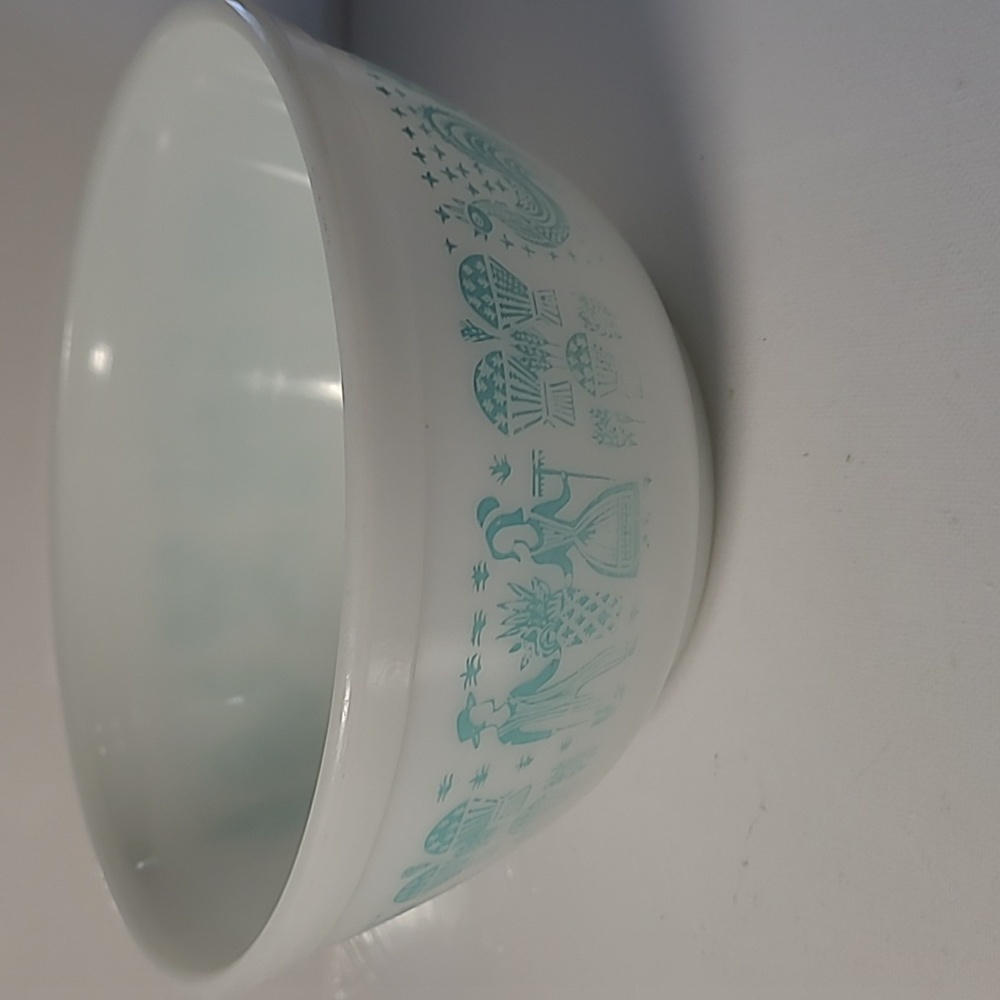 Vintage Pyrex Amish butterprint white turquoise nesting mixing bowl